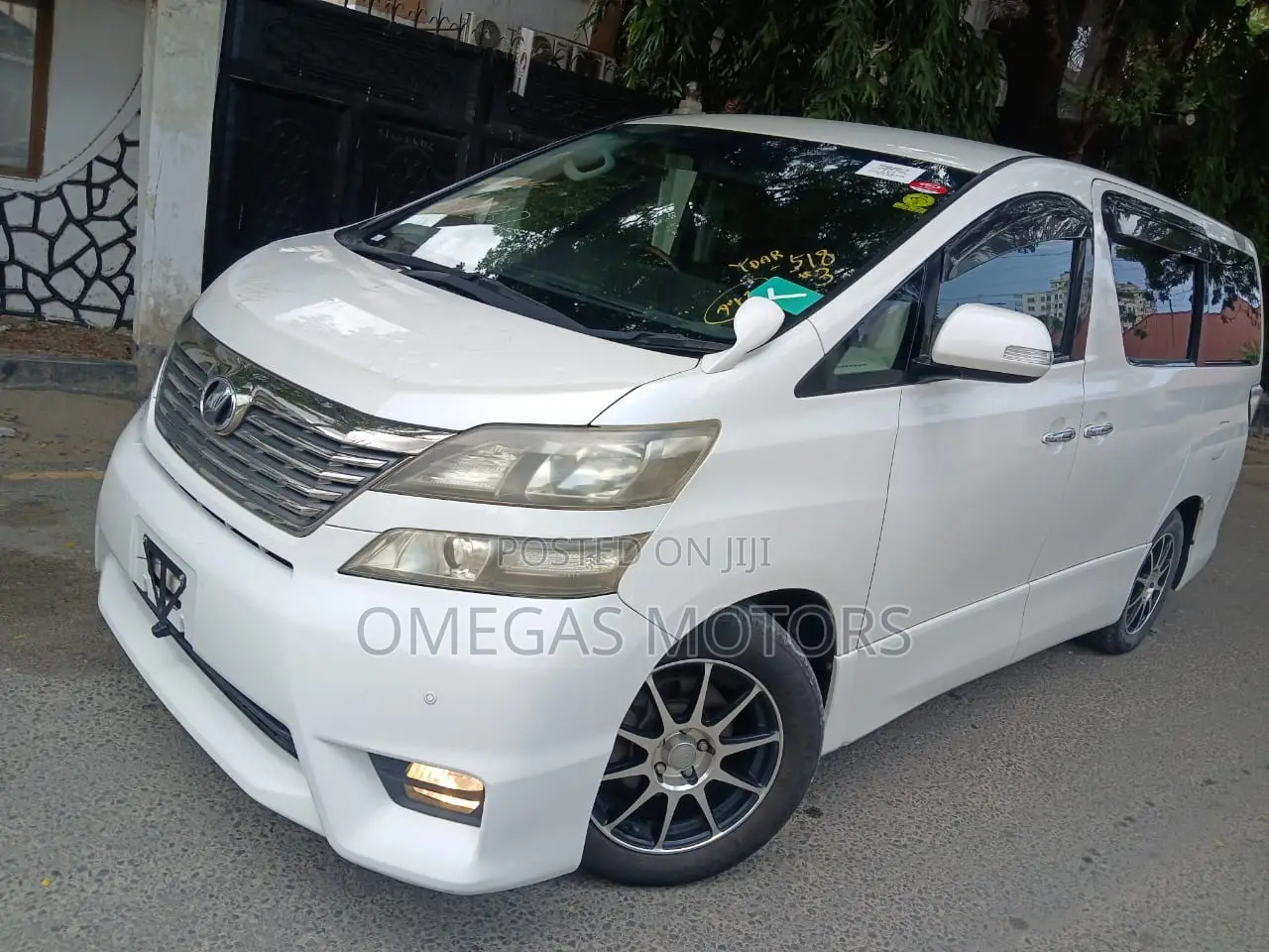 Toyota Vellfire V 2.4 4WD 7-Seater 2009 White