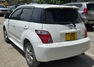 Toyota IST 2006 White
