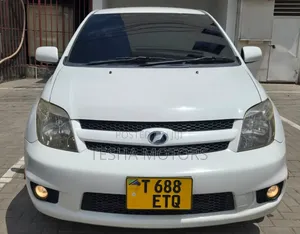 Toyota IST 2006 White