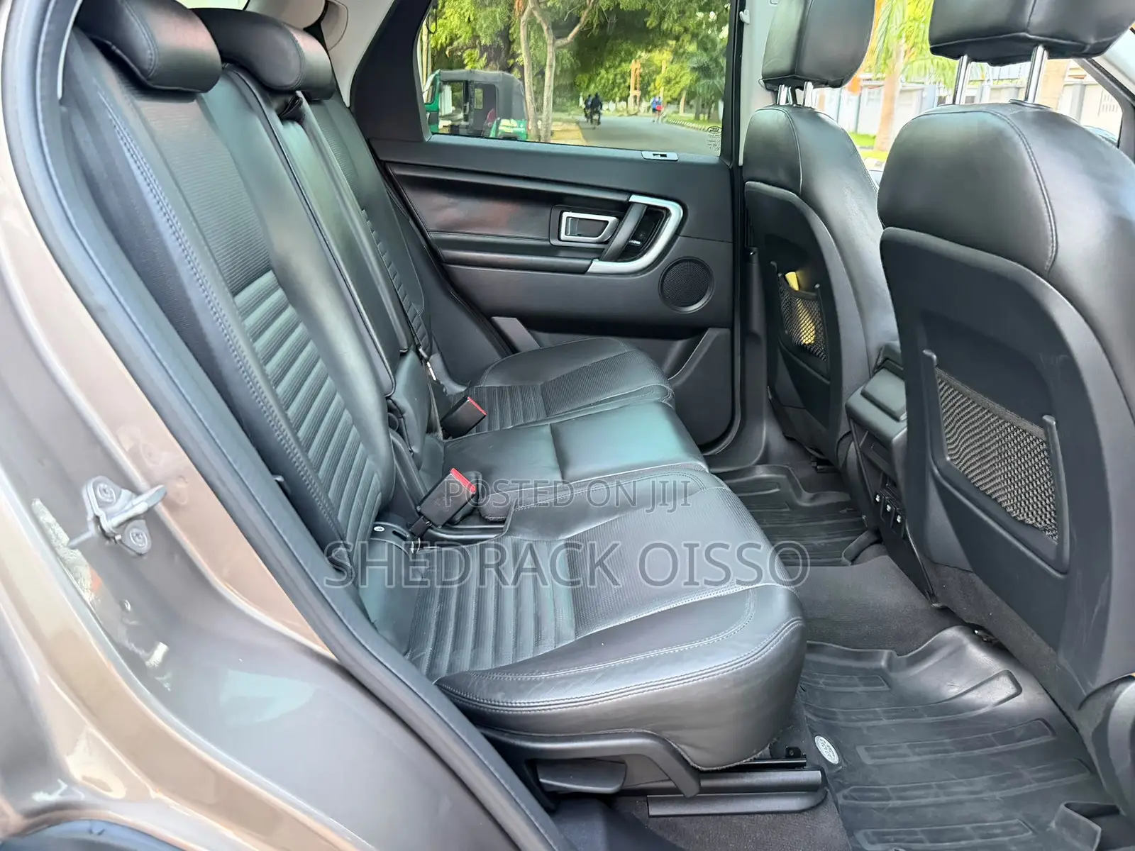 Land Rover Discovery 2017 Beige