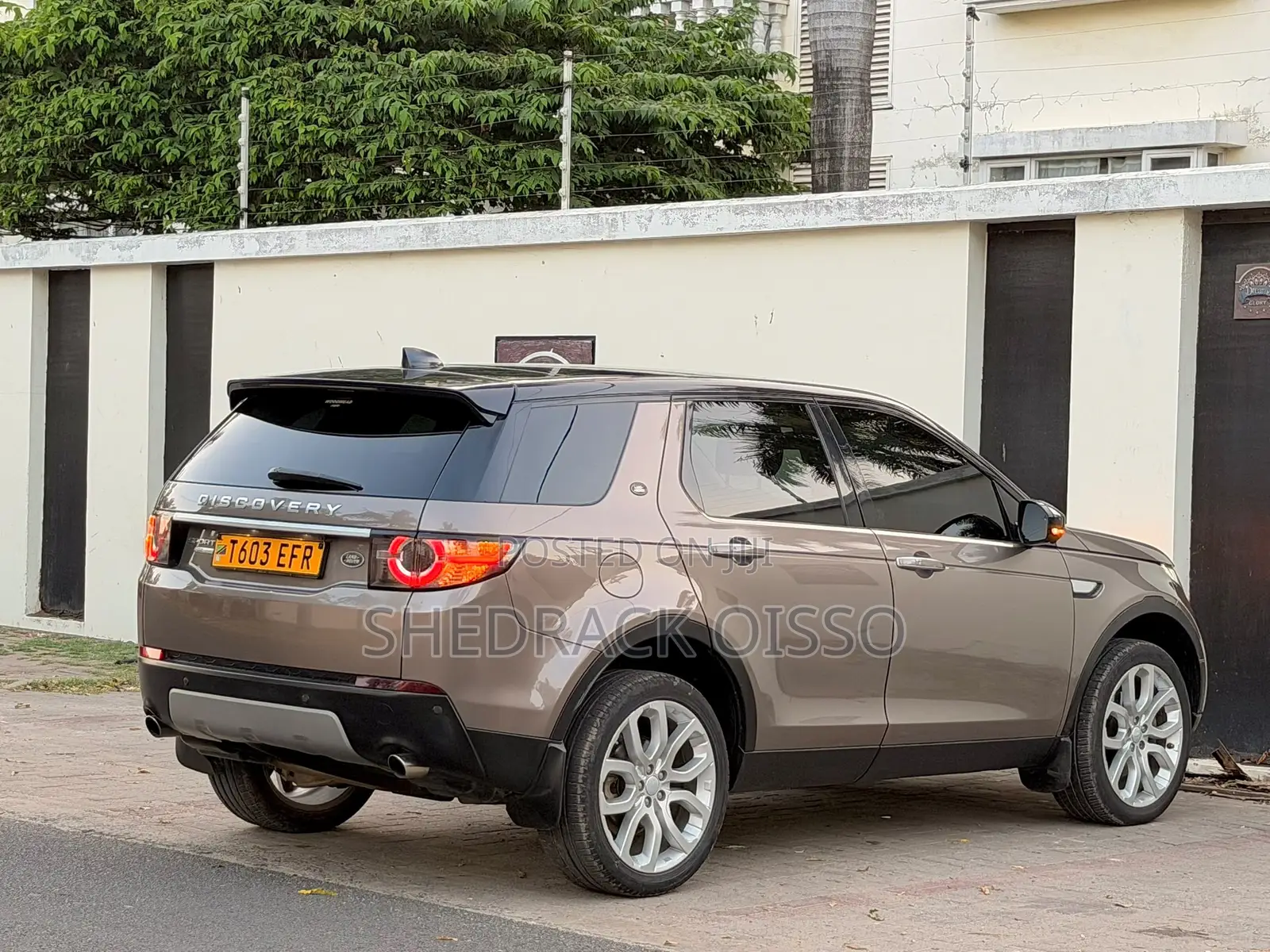 Land Rover Discovery 2017 Beige
