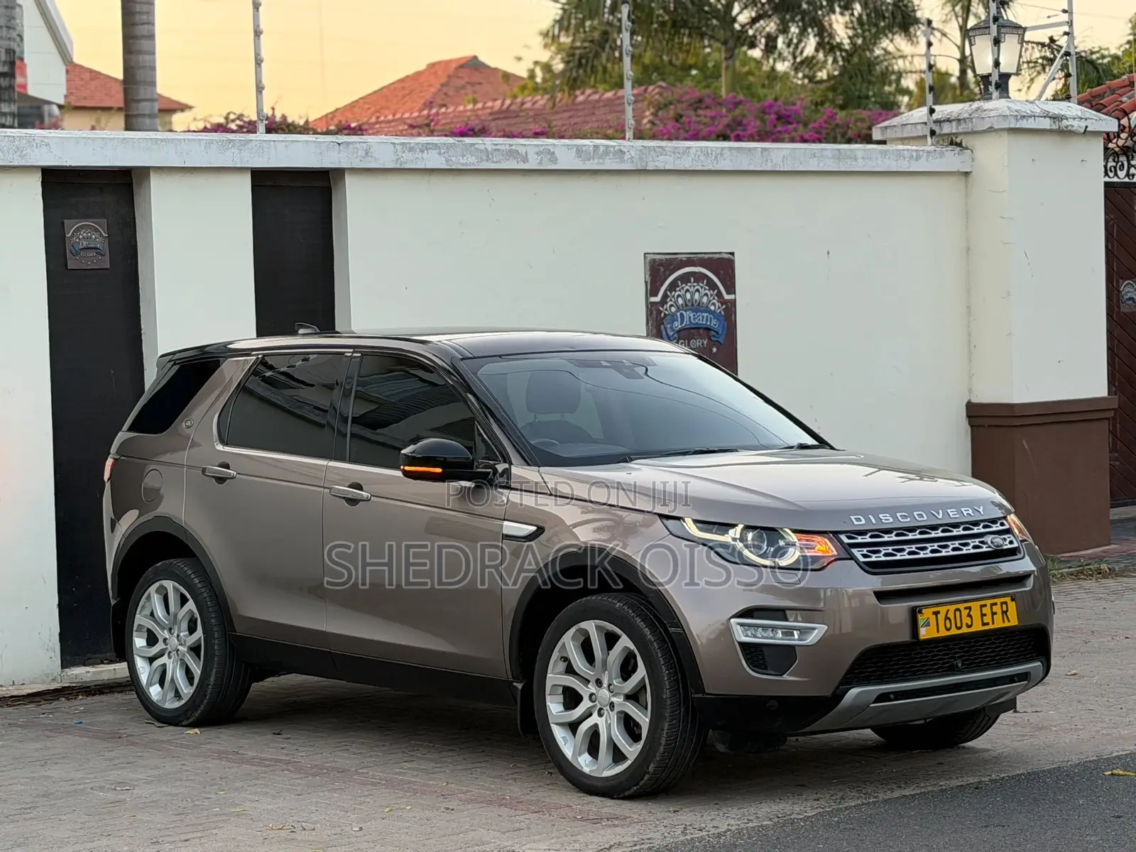 Land Rover Discovery 2017 Beige