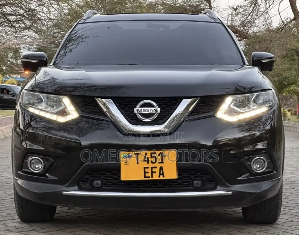 Nissan X-Trail 2.0 Petrol FWD 2014 Black