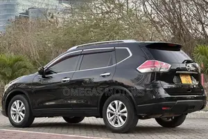 Nissan X-Trail 2.0 Petrol FWD 2014 Black