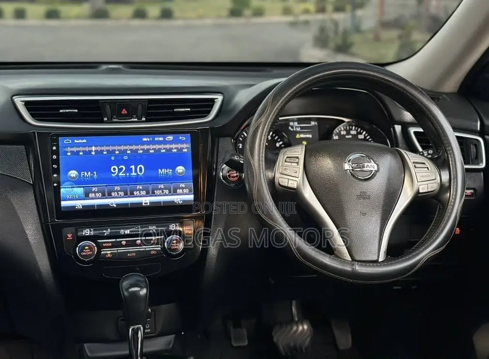 Nissan X-Trail 2.0 Petrol FWD 2014 Black