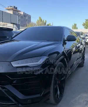 Lamborghini Urus 2025 Black