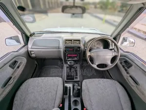 Suzuki Escudo 1999 White