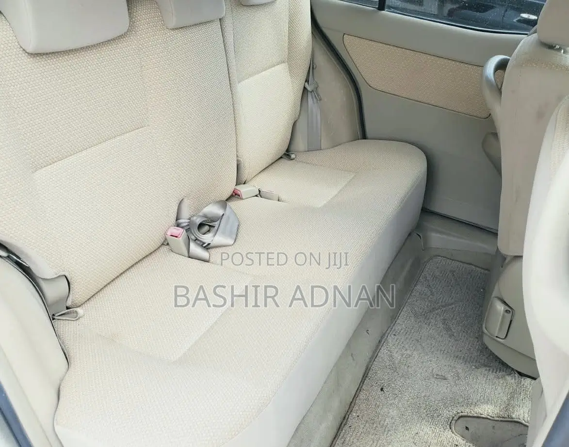 Toyota Raum 1.5 AWD 2007 Silver