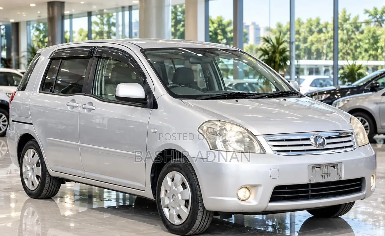 Toyota Raum 1.5 AWD 2007 Silver