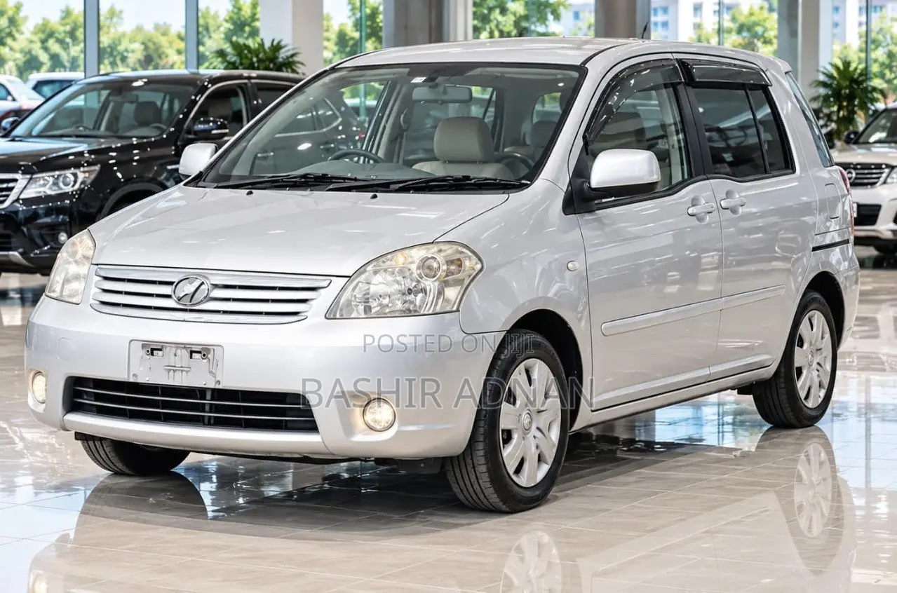 Toyota Raum 1.5 AWD 2007 Silver