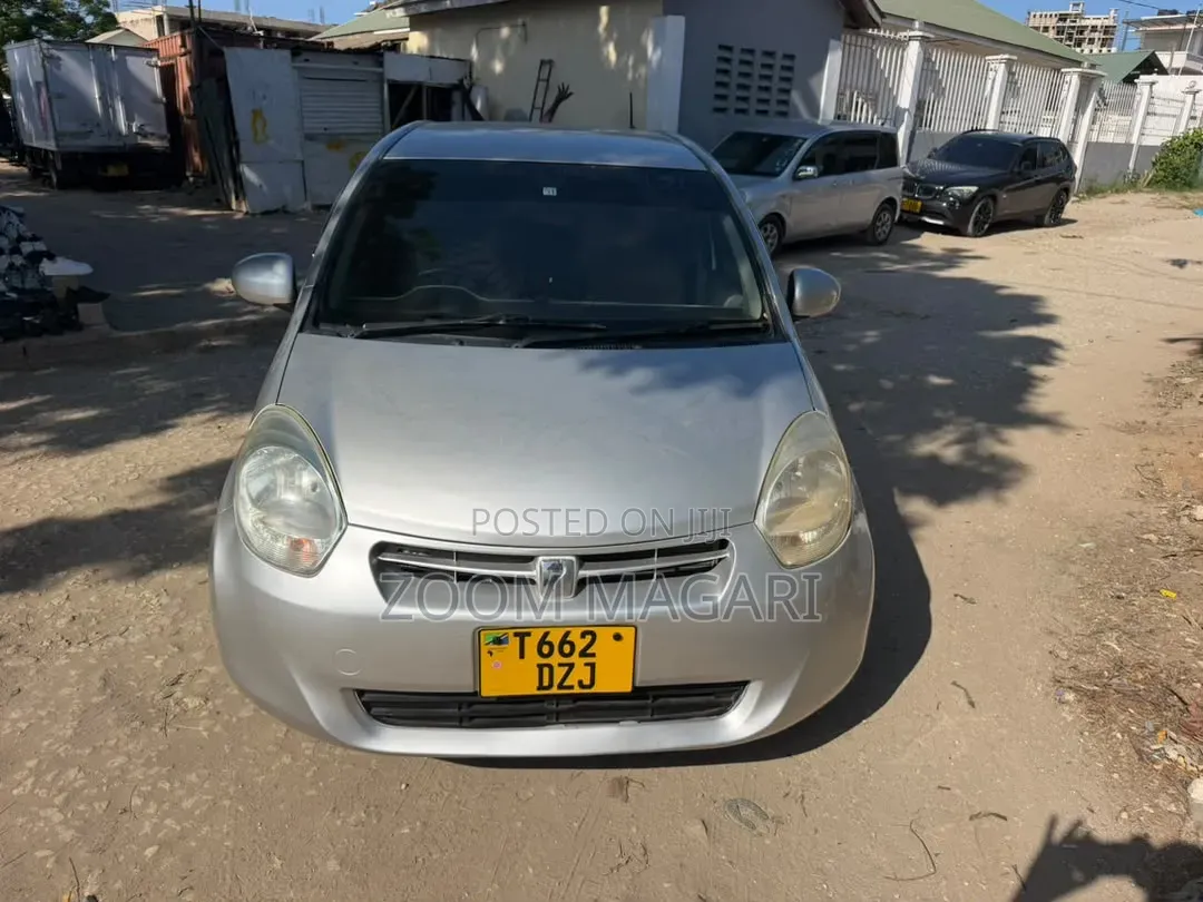 Toyota Passo 2006 Green