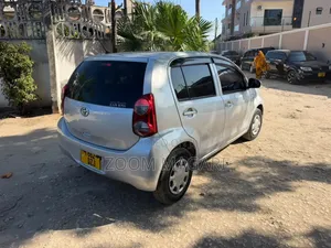 Toyota Passo 2006 Green