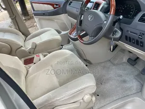 Toyota Alphard 2004 Silver