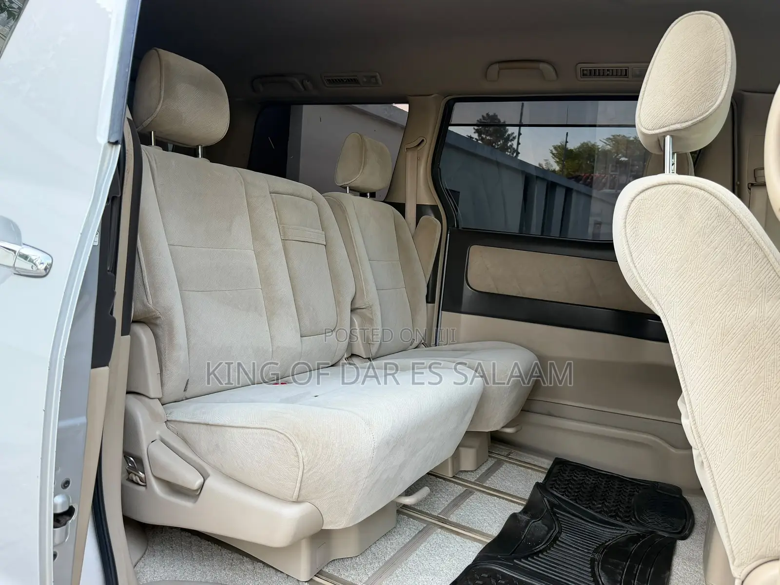 Toyota Alphard 2006 Silver