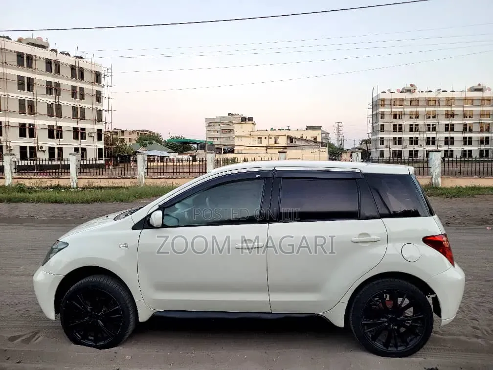 Toyota IST 2005 Pearl