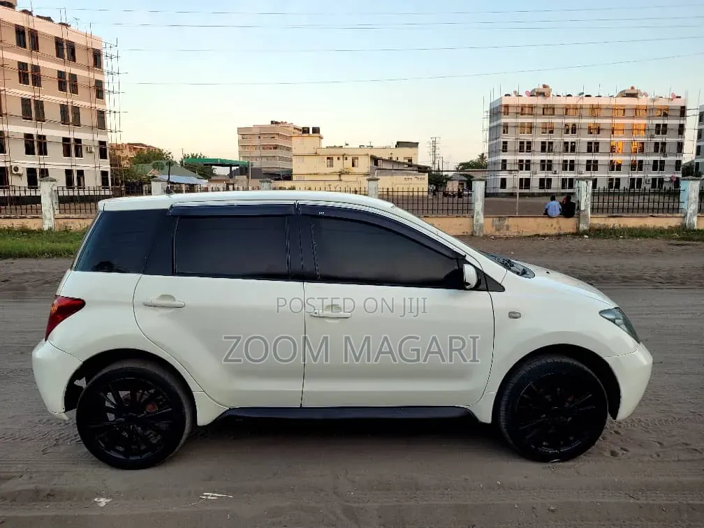 Toyota IST 2005 Pearl