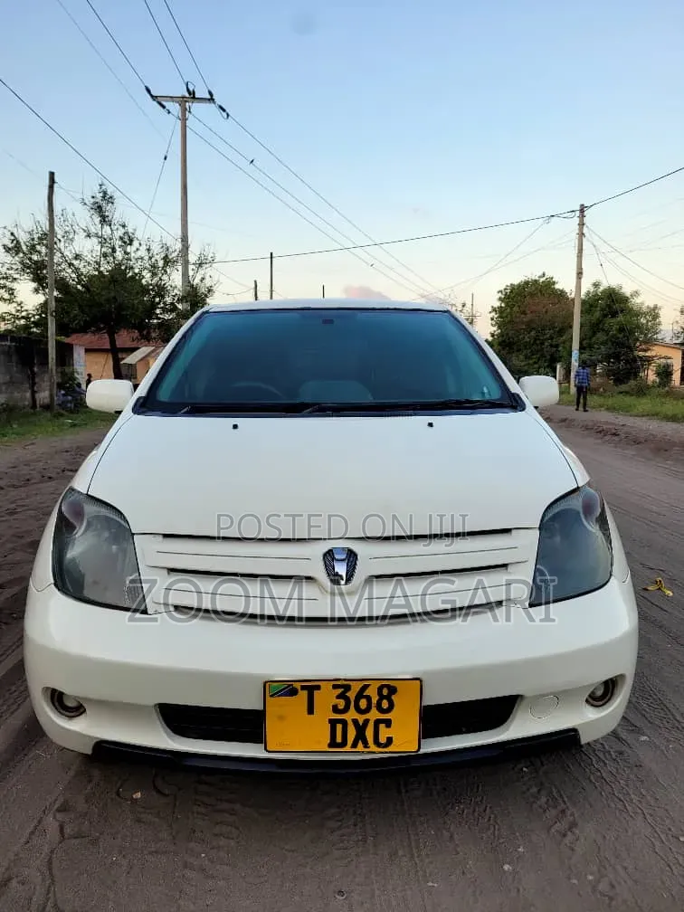 Toyota IST 2005 Pearl
