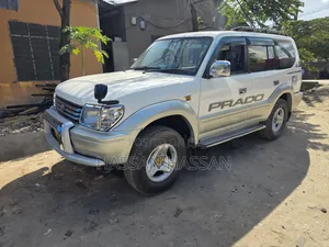Toyota Land Cruiser Prado 2.7 16V 3dr 2000 White