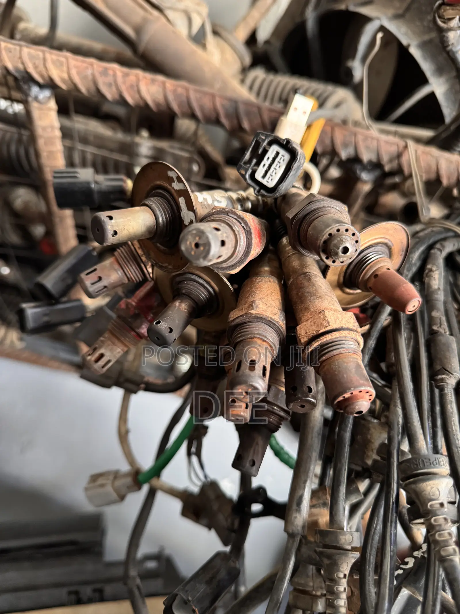 Vipuri Vya Magari Ususana Spare Parts