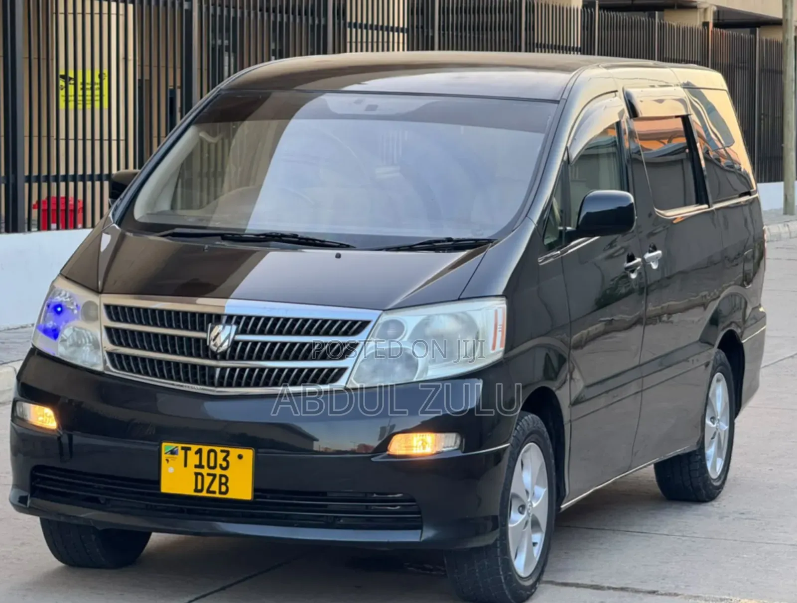 Toyota Alphard 2005 Black
