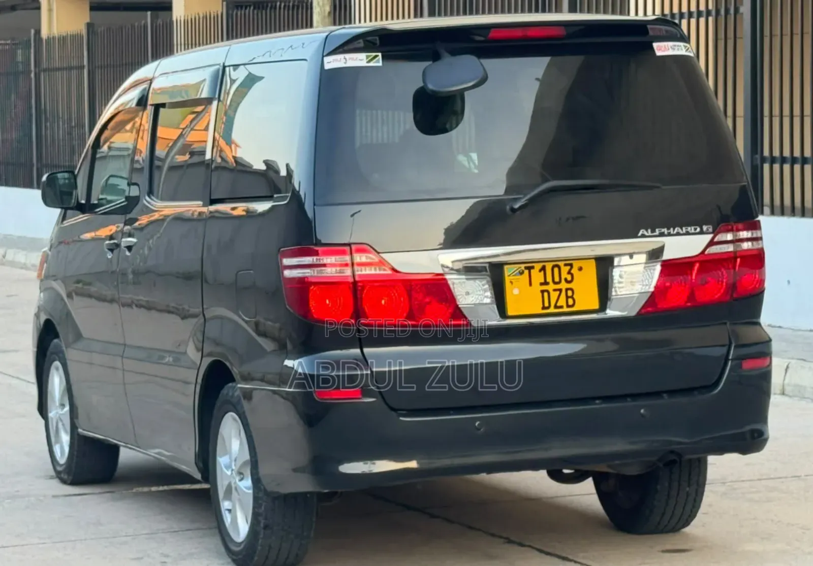 Toyota Alphard 2005 Black