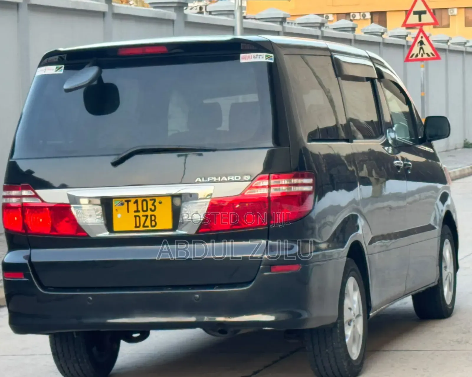 Toyota Alphard 2005 Black