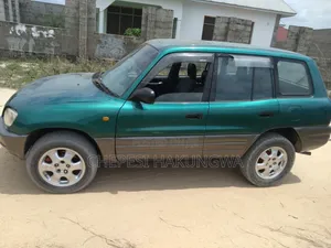 Toyota RAV4 Base 4x4 1997 Green