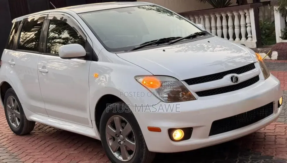 Toyota IST 2005 White