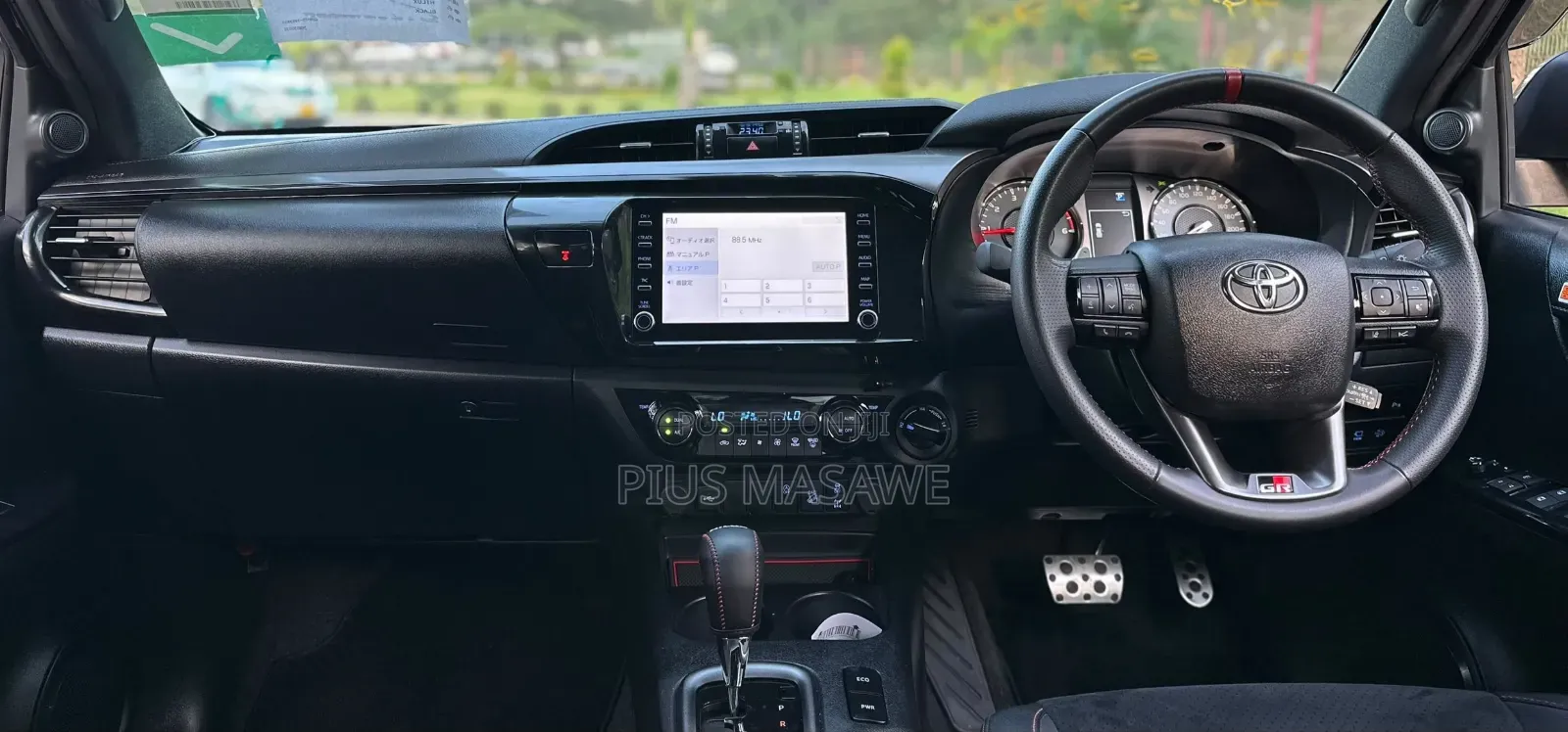 Toyota Hilux 2024 Black