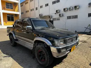 Toyota Hilux 1996 Black