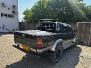 Toyota Hilux 1996 Black