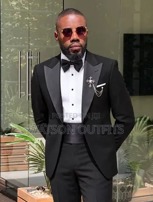 Men's Suits Suti Hot in Elegant Colour Design