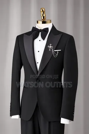 Men's Suits Suti Hot in Elegant Colour Design