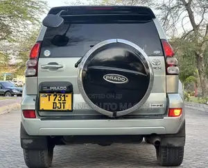 Toyota Land Cruiser Prado 2007 Green