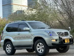 Toyota Land Cruiser Prado 2007 Green