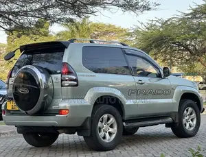 Toyota Land Cruiser Prado 2007 Green