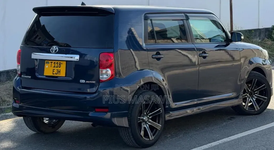 Toyota Rumion 2025 Blue