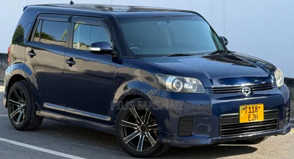 Toyota Rumion 2025 Blue