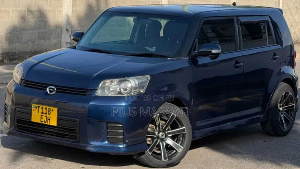Toyota Rumion 2025 Blue