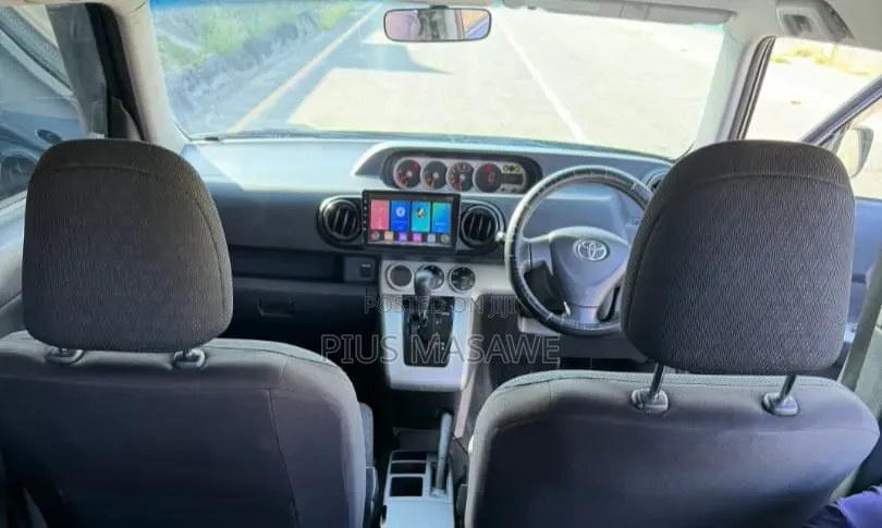 Toyota Rumion 2025 Blue