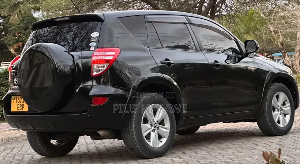 Toyota RAV4 2.5 2010 Black
