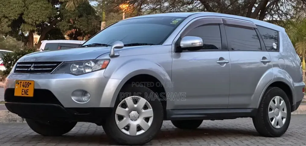 Mitsubishi Outlander Sport ES 2011 Silver