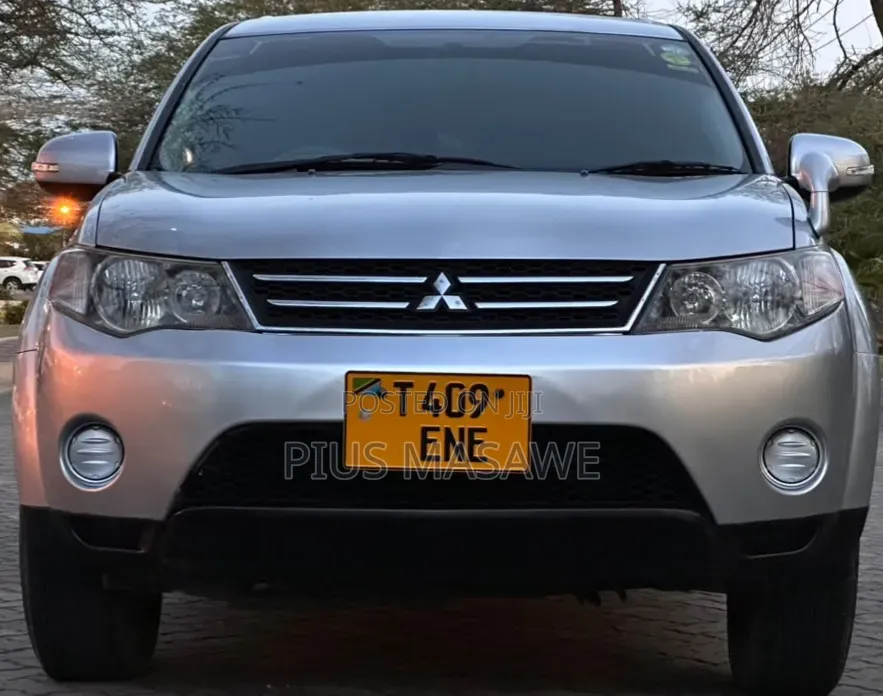 Mitsubishi Outlander Sport ES 2011 Silver