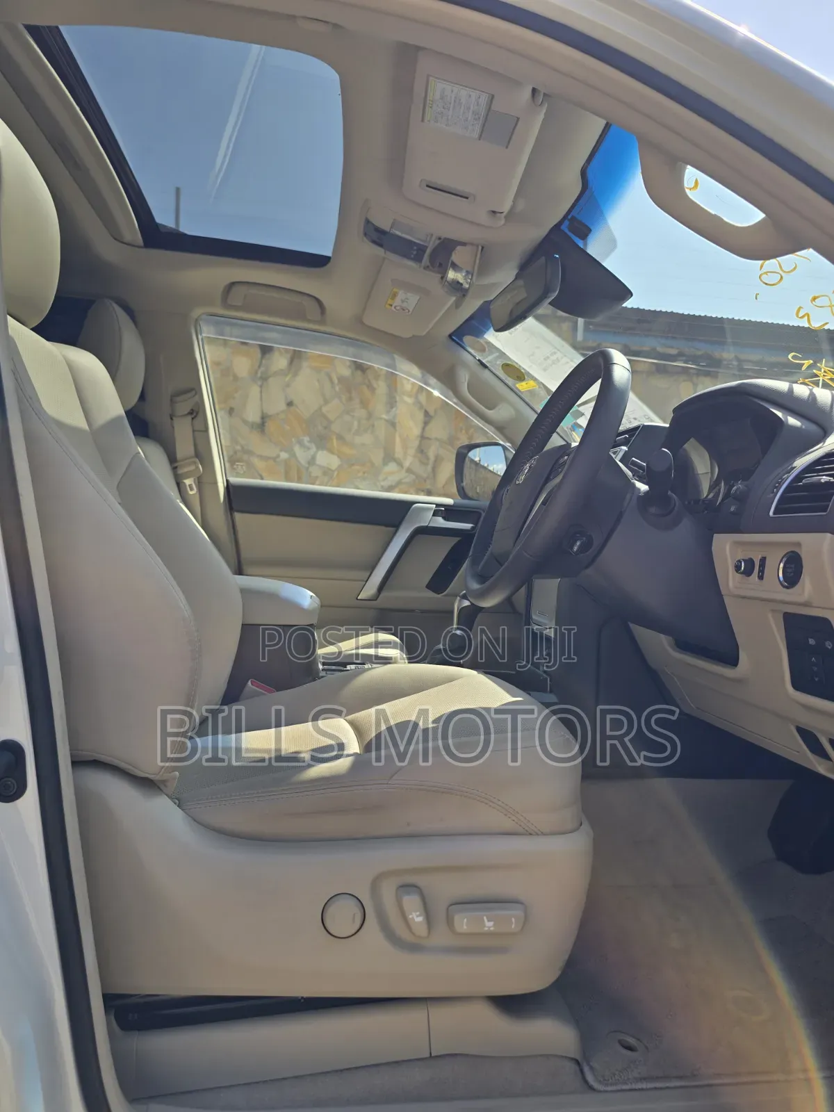 Toyota Land Cruiser Prado 2.7 2023 White