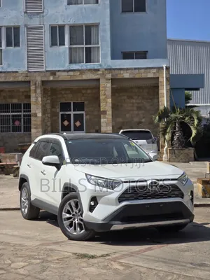 Toyota RAV4 Prime XSE AWD 2023 White