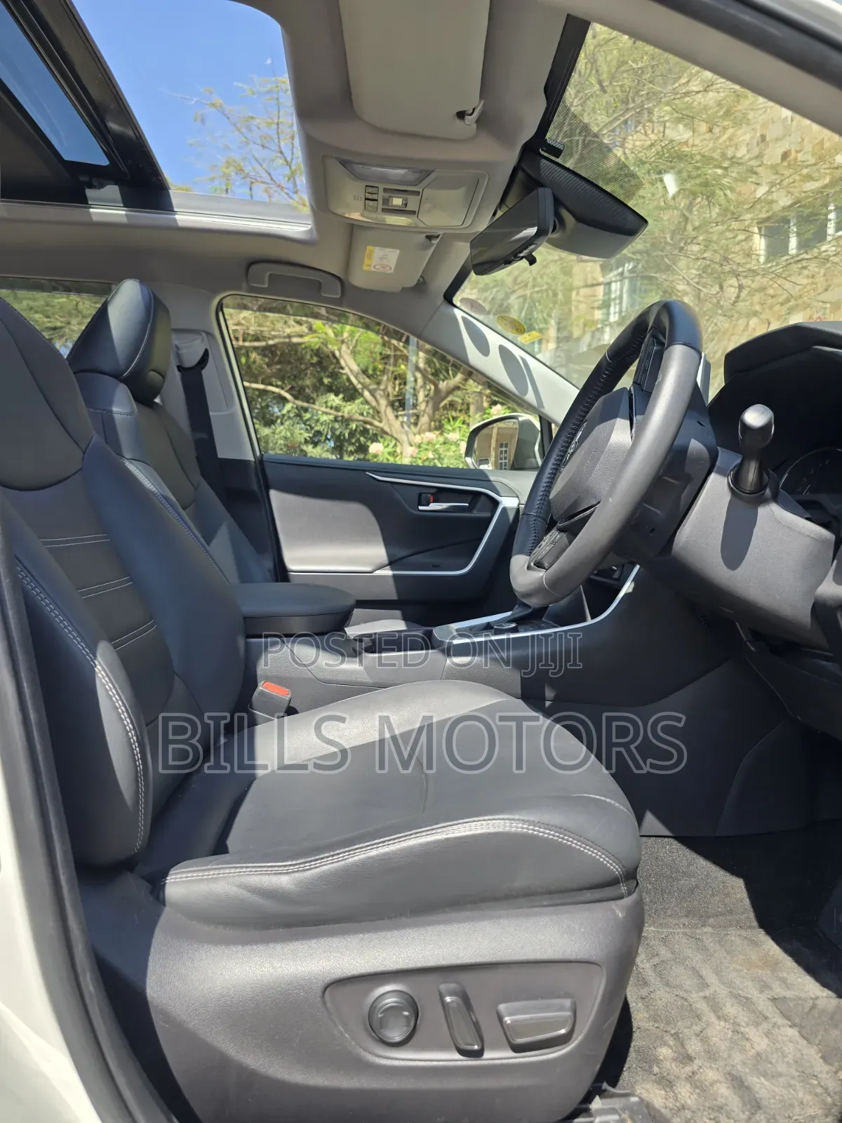 Toyota RAV4 Prime XSE AWD 2023 White