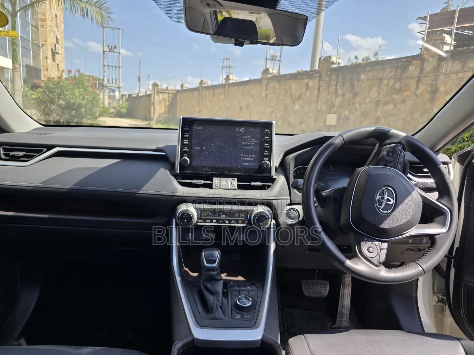 Toyota RAV4 Prime XSE AWD 2023 White