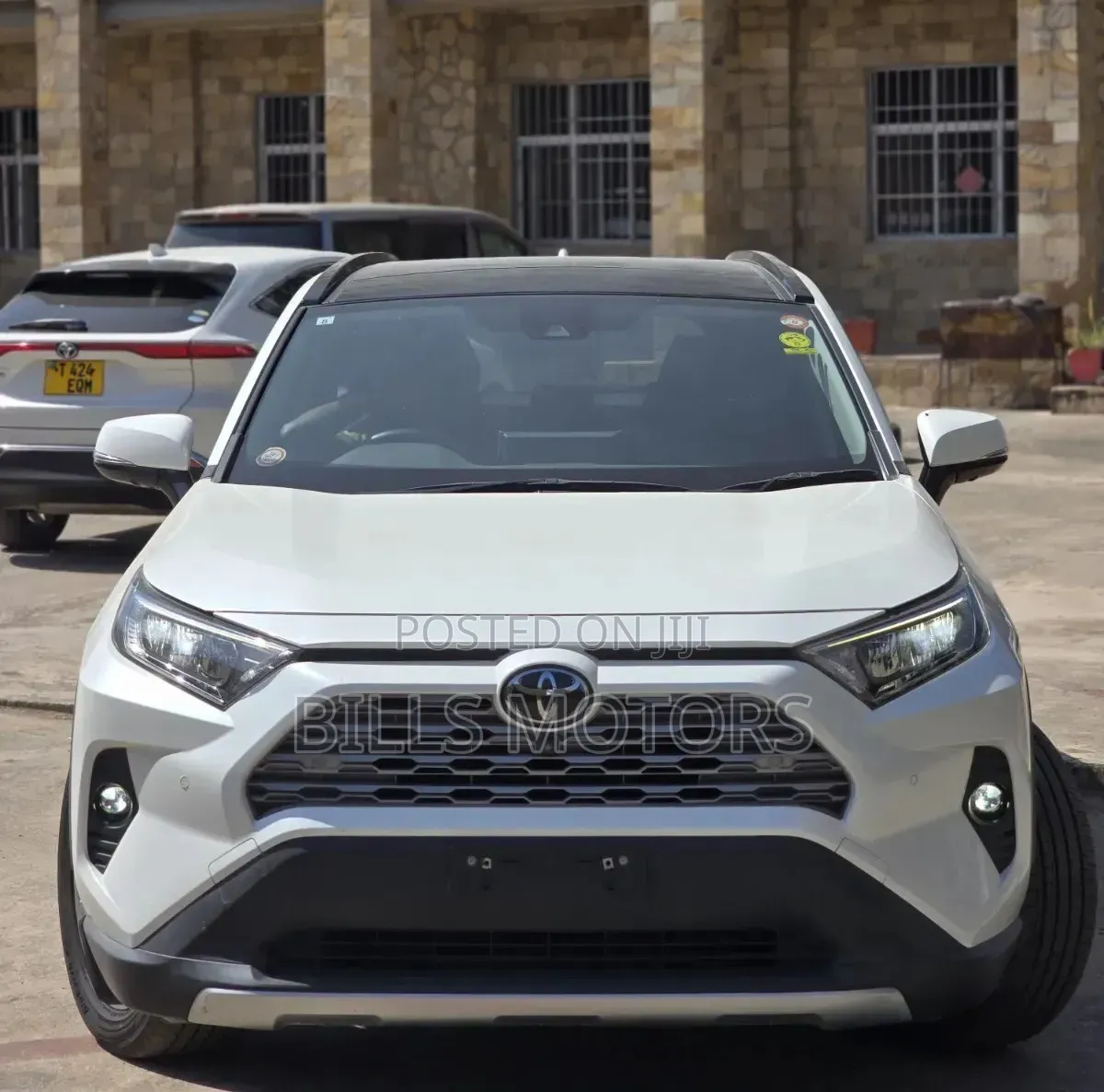 Toyota RAV4 Prime XSE AWD 2023 White