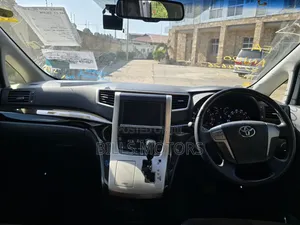 Toyota Harrier 2.0 2020 Black