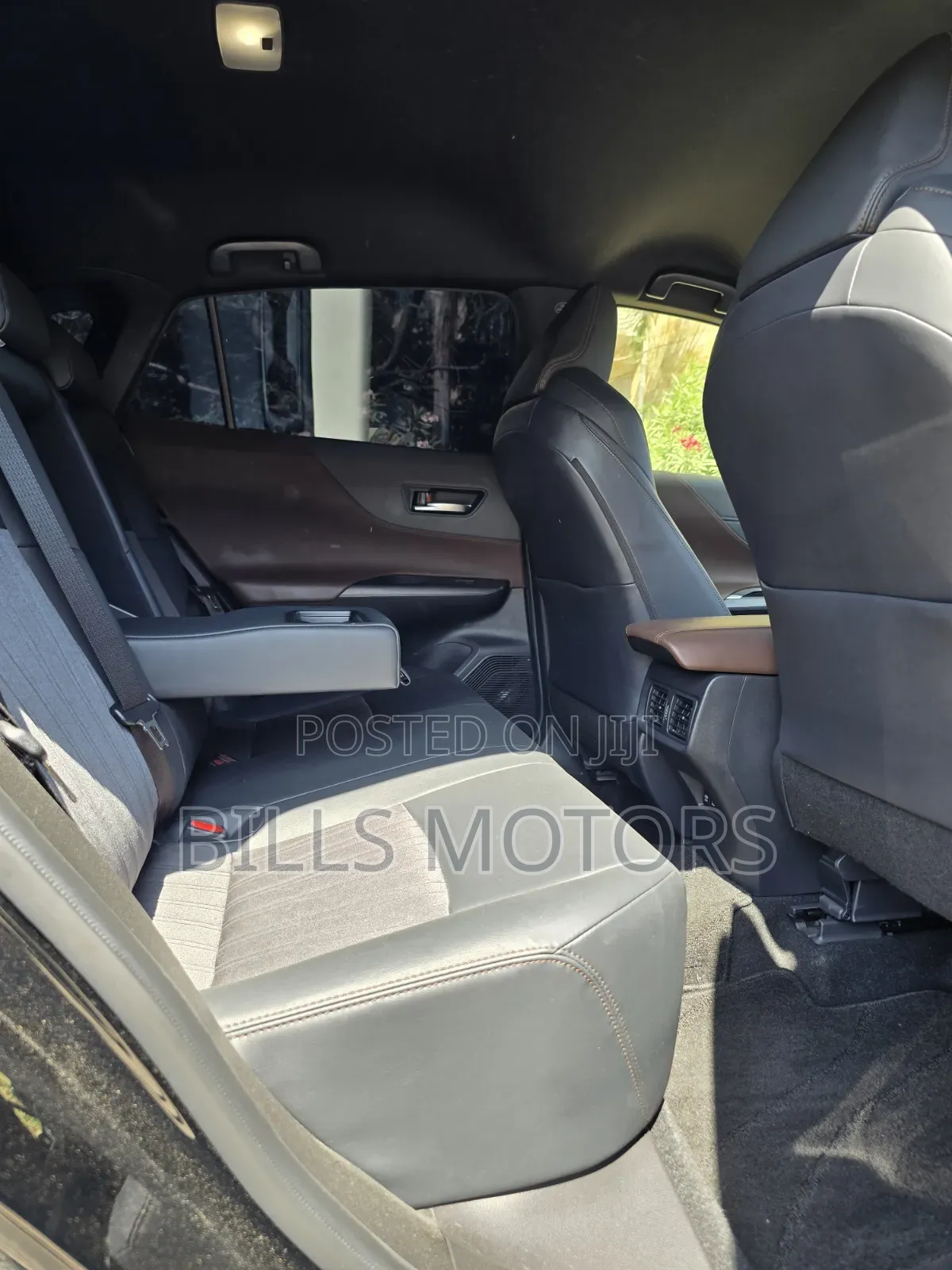 Toyota Harrier 2.0 2020 Black